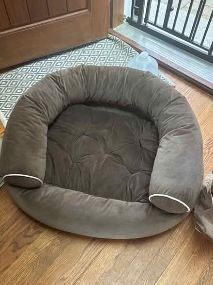 Photo of free Dog bed (Grove road natick) #1