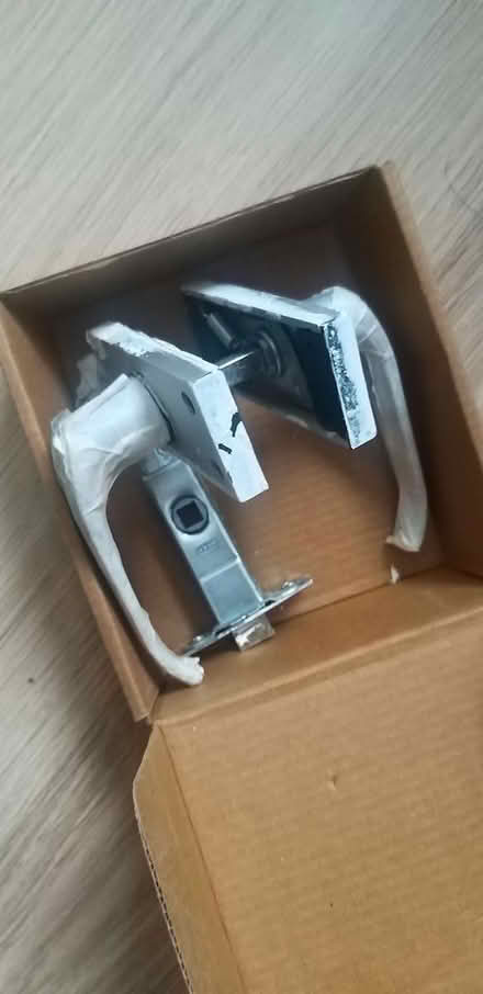 Photo of free Door Handle (Herne Hill, SE24) #1