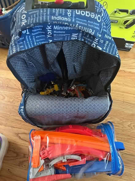 Photo of free Kids toys, backpack, lunchboxes (Fair Oaks/Iris) #2