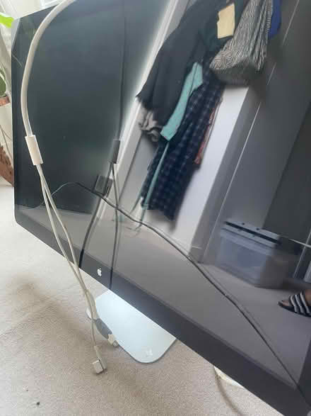 Photo of free Apple Cinema Display (27-Inch) (N1) #2