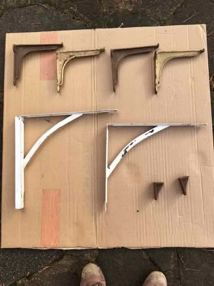 Photo of free Vintage shelf brackets (Roebuck SG2) #2