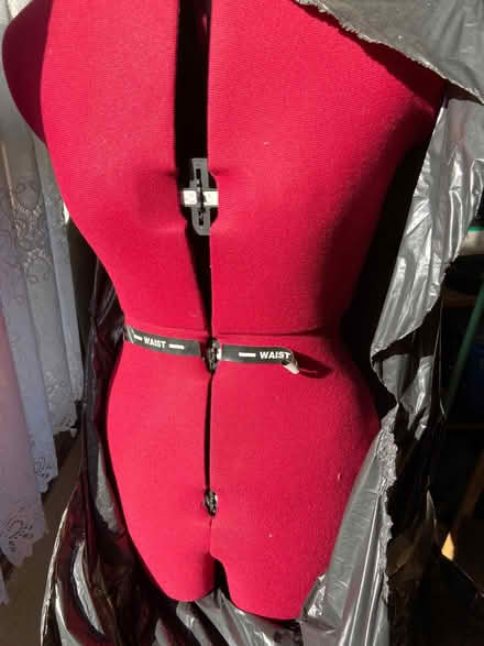 Photo of free Dress makers dummy (Stanford-Le-Hope SS17) #1