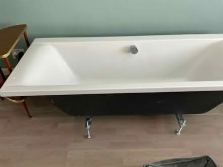 Photo of free Bath 190 x 80cm (Sidcup DA14) #2