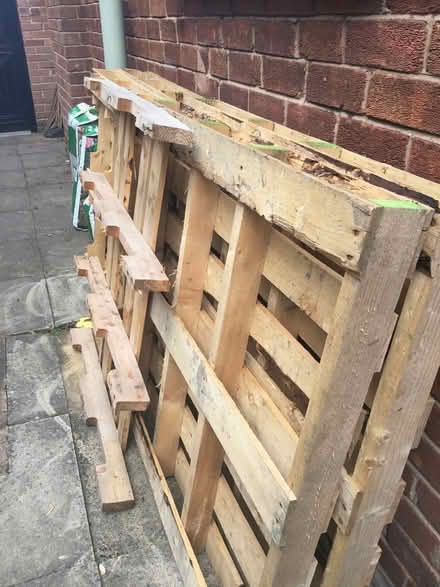 Photo of free 5 Pallets (Hoole Village CH2) #1