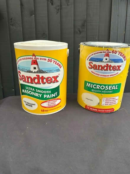 Photo of free paint (Coxheath ME17) #1