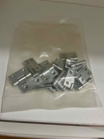 Photo of free Variety of hinges (Heston) #1