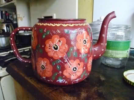 Photo of free Large enamel tea pot (Aylestone LE2) #2