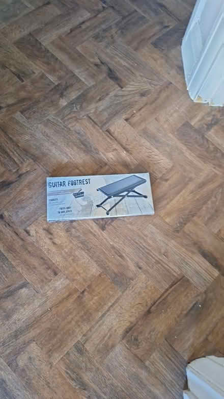 Photo of free Guitar rest (BN41) #1