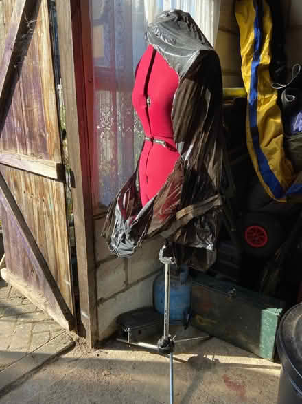 Photo of free Dress makers dummy (Stanford-Le-Hope SS17) #2