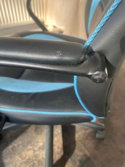 Photo of free Blue and black gaming chair (Bilton, CV22) #4