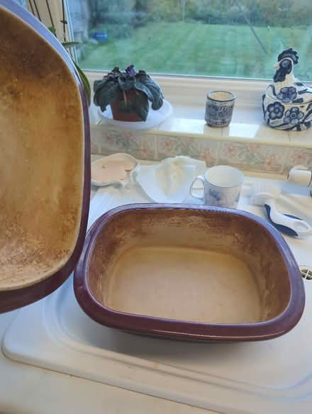 Photo of free Stoneware cook pot. (Shippon OX13) #2