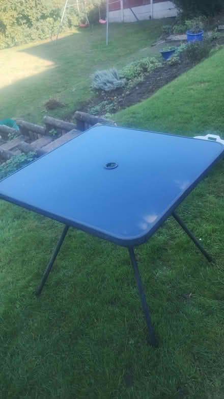 Photo of free Garden table (Bexley DA5) #1