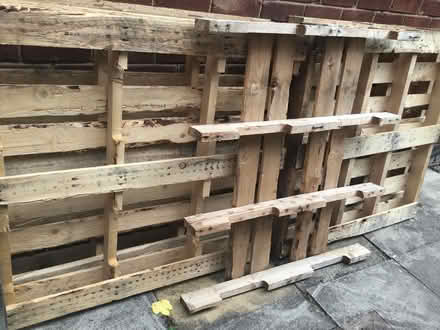 Photo of free 5 Pallets (Hoole Village CH2) #4