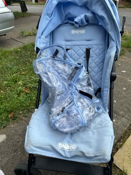 Photo of free Stroller (Luton LU3) #1