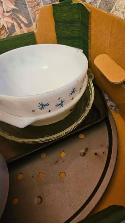 Photo of free cookware items (Leckhampton GL53) #4