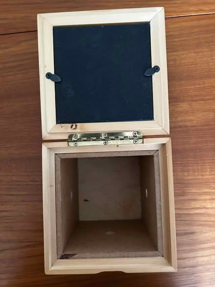 Photo of free Photo box. Space to display5 photos. Light beech. Hinged lid (Chesham HP5) #2