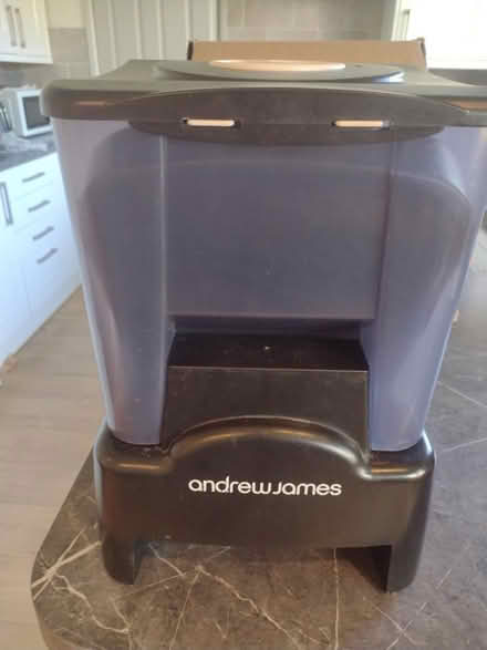 Photo of free Pet feeder (New Milton BH25) #1