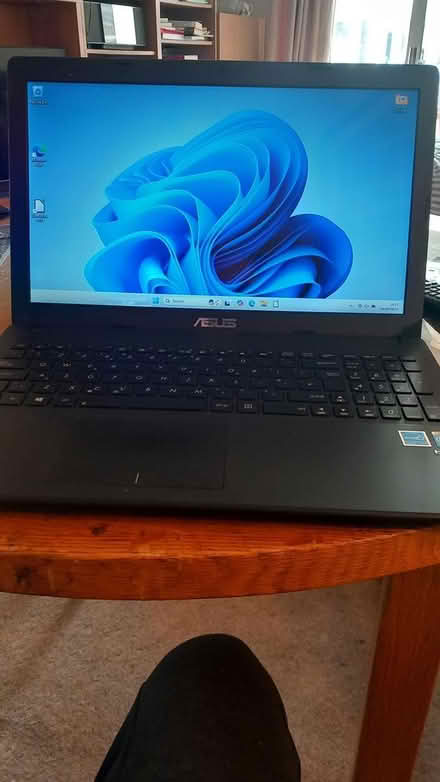 Photo of free Asus laptop (Heybridge CM9) #2