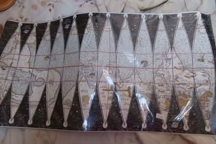 Photo of free unopened Holbeins Globe model (Abingdon OX14) #2