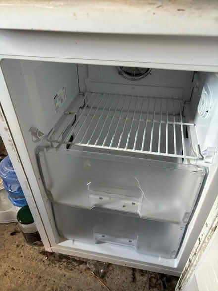 Photo of free Freezer (SK17 Buxton) #2