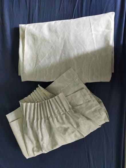 Photo of free Grey curtains (Roehampton SW15) #1