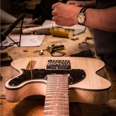 Photo of Guitars (08520) #1