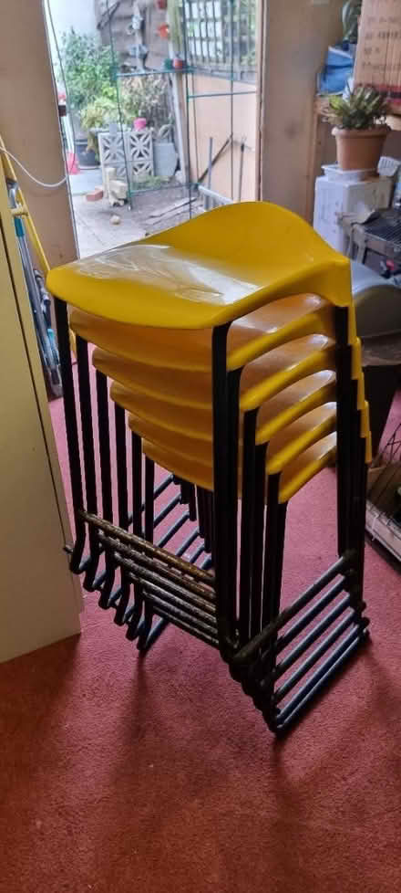 Photo of free 6 chairs (CR7) #1