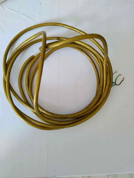 Photo of free 3 metres lamp cable (Crookes S10) #1
