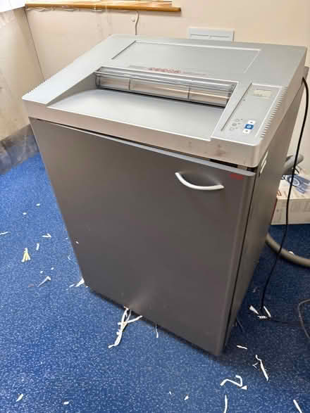 Photo of free Large Office Shredder (Oulton Broad NR32) #1