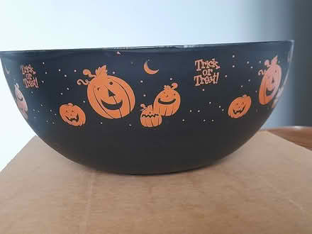 Photo of free Halloween Trick Or Treat Bowl (West Cheshunt) #1