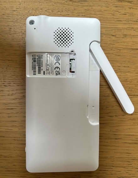 Photo of free LeapFrog Touch Screen Smart Baby Monitor (Lodge Moor S10) #3