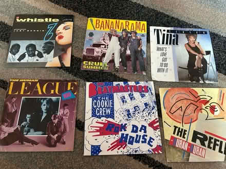 Photo of free Empty 7inch record sleeves (Jennetts park RG12) #2