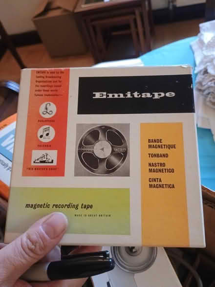 Photo of free Slide projector (Farnham Common SL2) #4