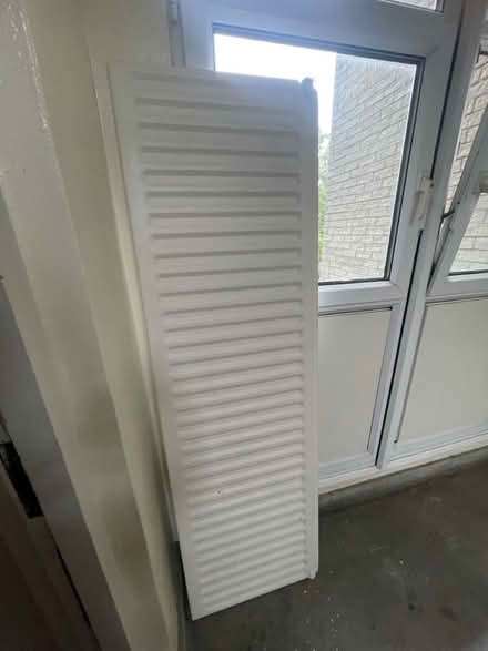 Photo of free Horizontal radiator (176x53) (Southfields) #1