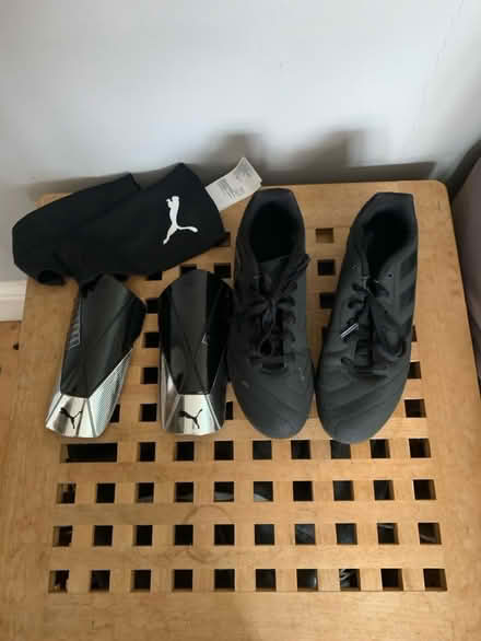 Photo of free Football boots and shin pads (M32) #1