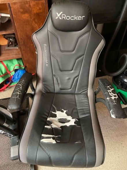 Photo of free Gaming chair x2 (Chesham HP5) #1