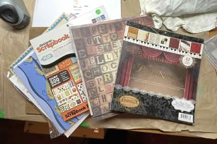 Photo of free scrapbooking paper (Ottawa -Hunt Club) #1