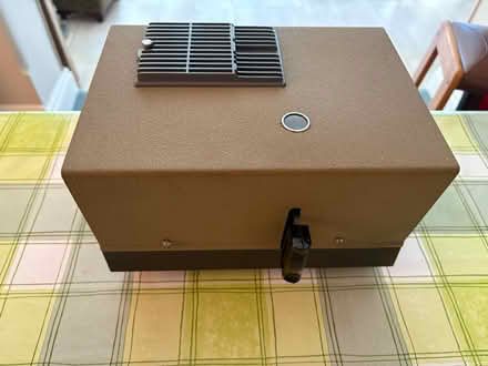 Photo of free 35mm slide projector (West Horsley KT24) #2