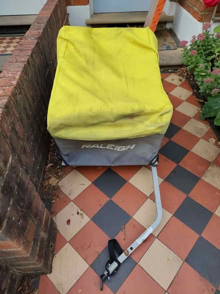 Photo of free Raleigh Bike Trailer (North Sheen TW9) #2