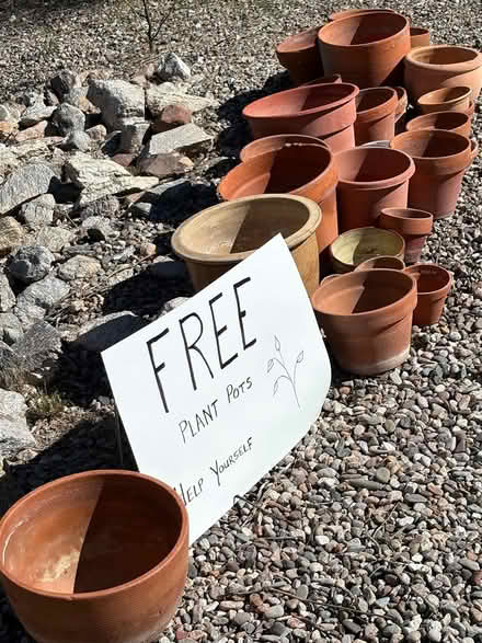 Photo of free Clay plant pots (Far NE side) #1
