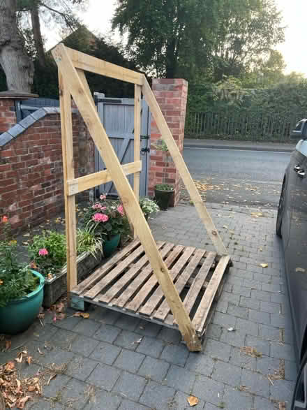 Photo of free Pallet with frame (Worcester WR2) #3