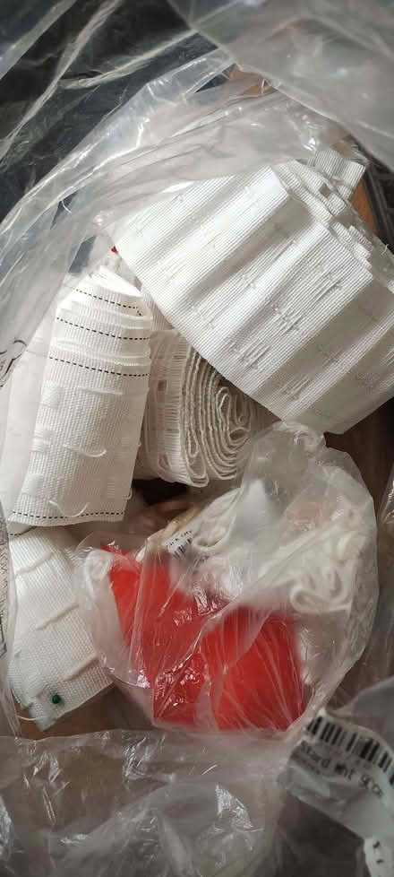 Photo of free Curtain tapes and hooks (Greatfield HU9) #1