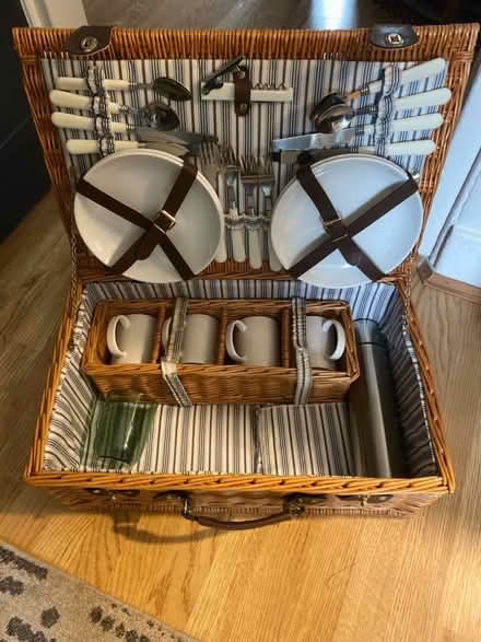 Photo of free Wicker hamper (Benslow SG5) #1