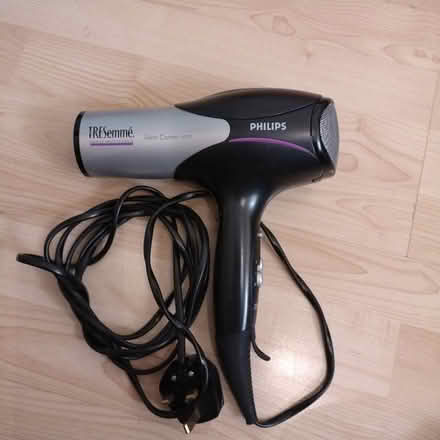 Photo of free Hair Dryer (EN49BX) #1