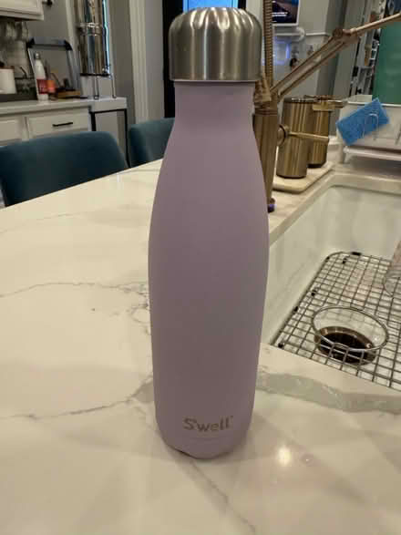 Photo of free 16 oz Swell bottle (Columbia Heights) #1