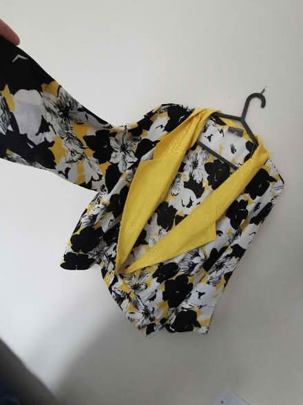 Photo of free Vintage top yellow black (Idle BD10) #1