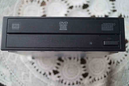 Photo of free Computer DVD Re-writer (Pinkneys Green SL6) #1