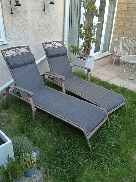 Photo of free 2 x sun loungers Metal (Faringdon SN7) #1