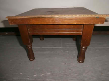 Photo of free small oak school (Maxton TD6) #1