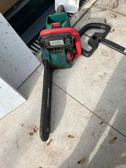 Photo of free Qualcast chainsaw and power plug (E12 Manor park) #1